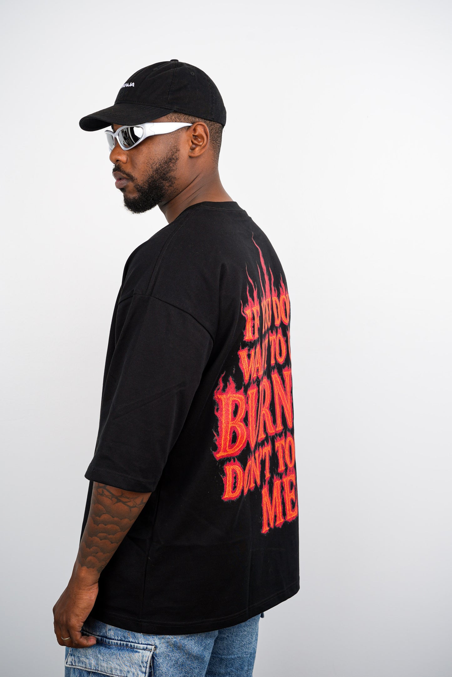 T-shirts black Xoversized