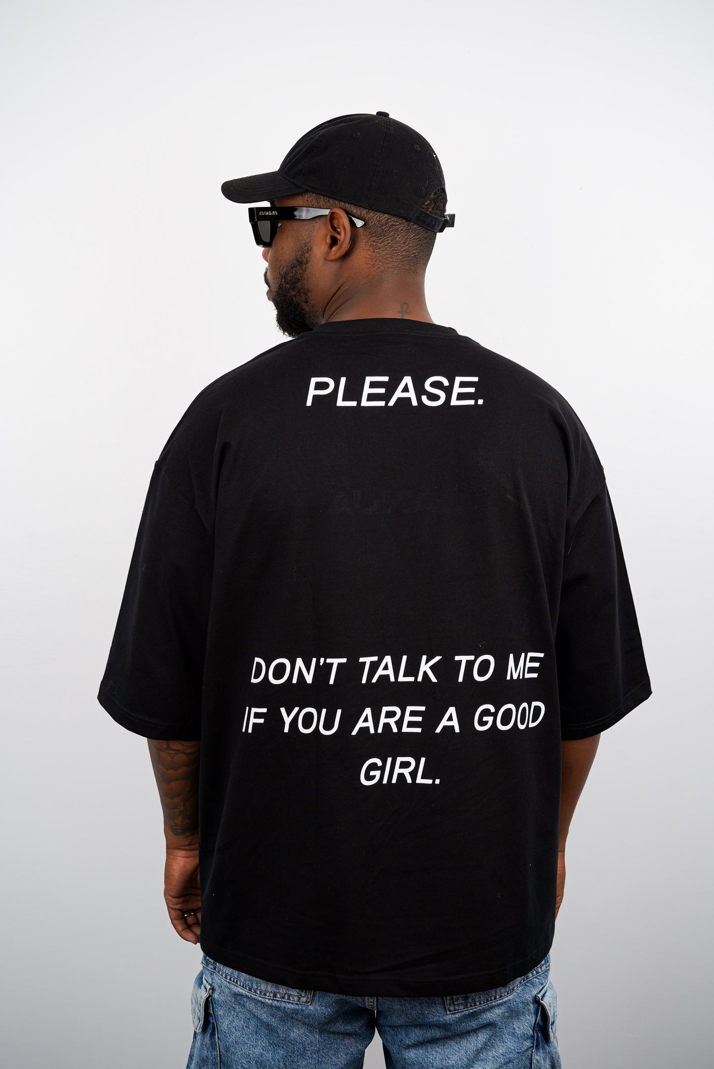 T-shirts black Xoversized