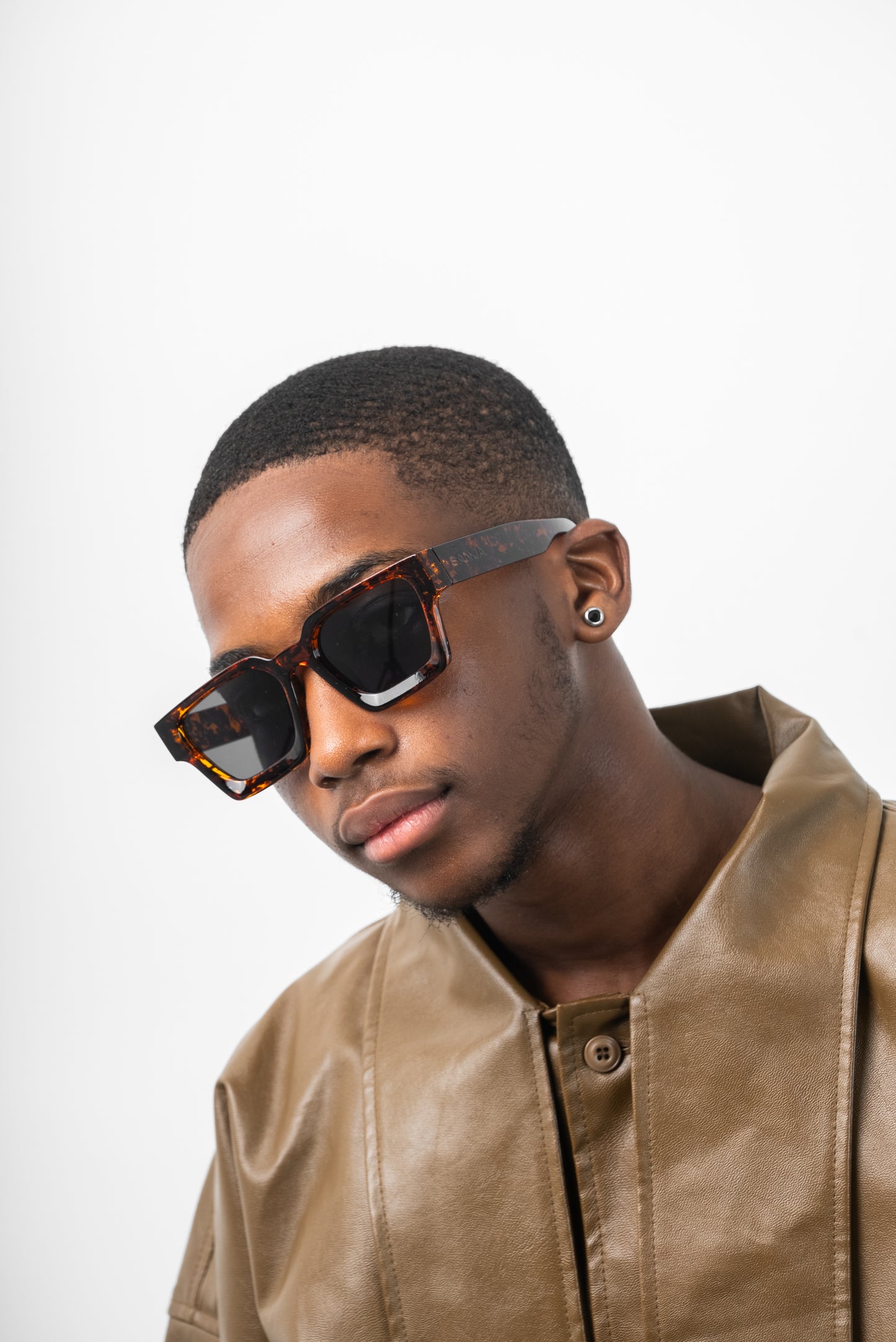 SANJA Classic Sunglasses / Brown Marble