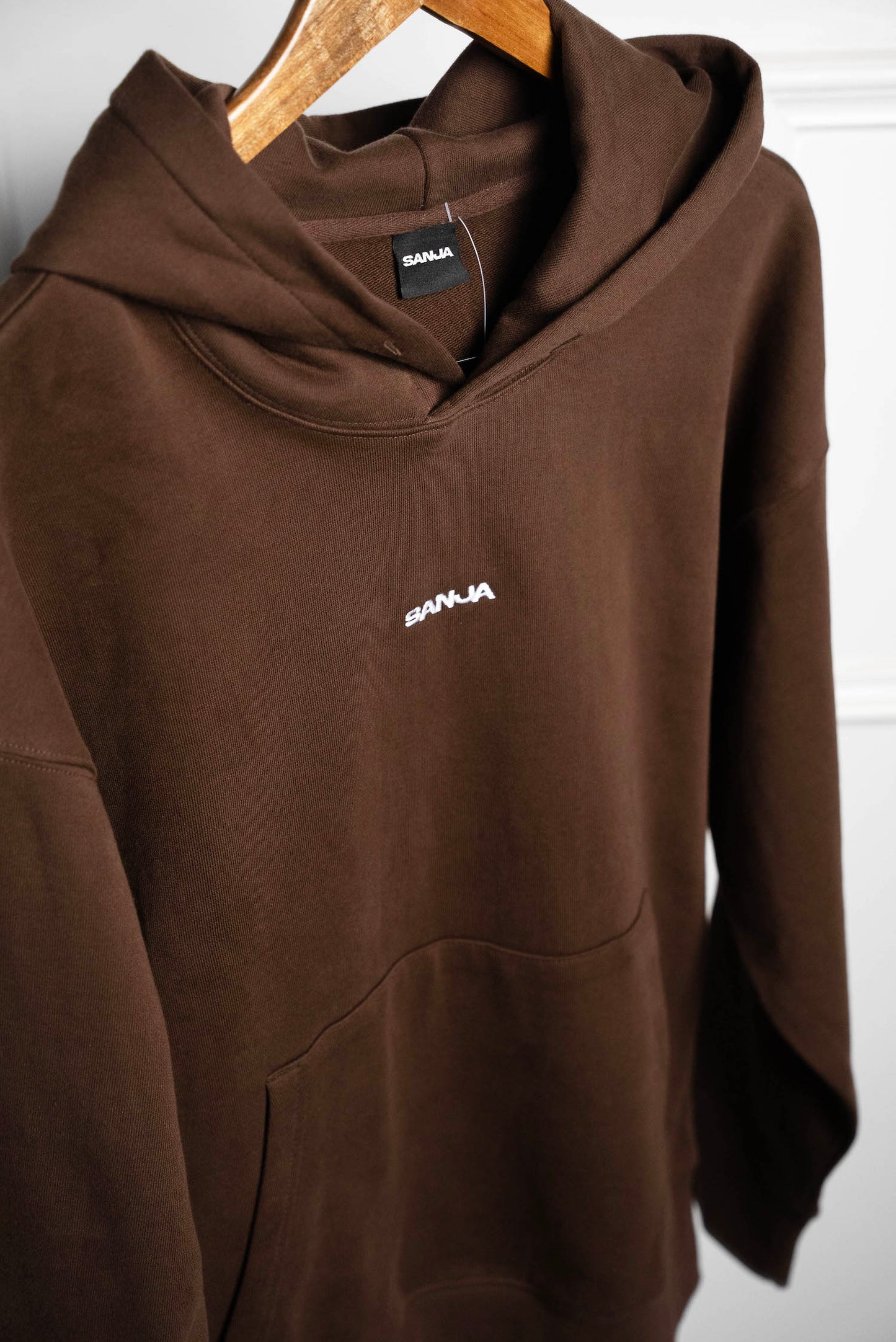 Pull Sanja "Love" Brown